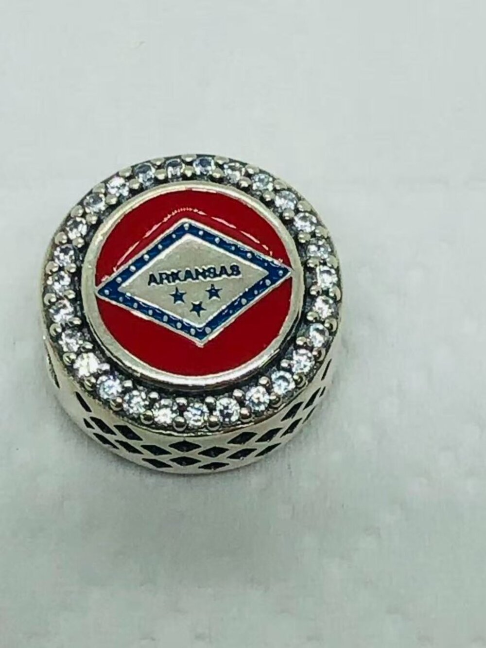 ✨ ✨Pandora Arkansas State Flag Exclusive Moments Button Charm